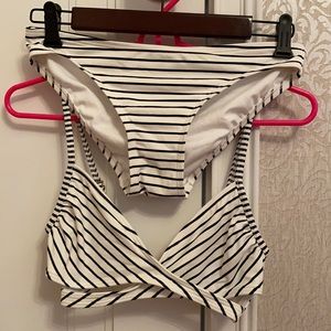 Vince Camuto NEVER WORN bikini set